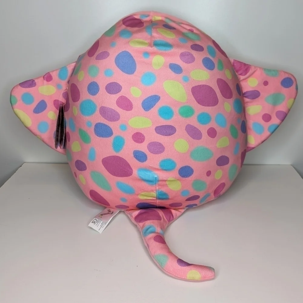 Saxa the Stingray Squishmallows Valentine pink hearts confetti  12